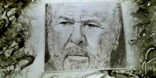 Live-Sand-Painter-Creates-Portraits