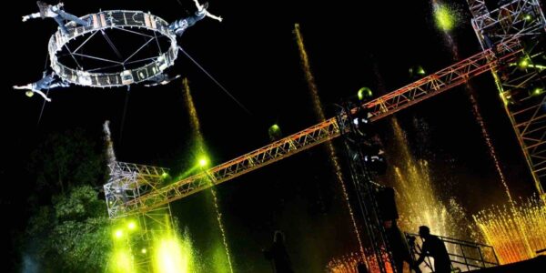Aerial-Rigging-Display-Show