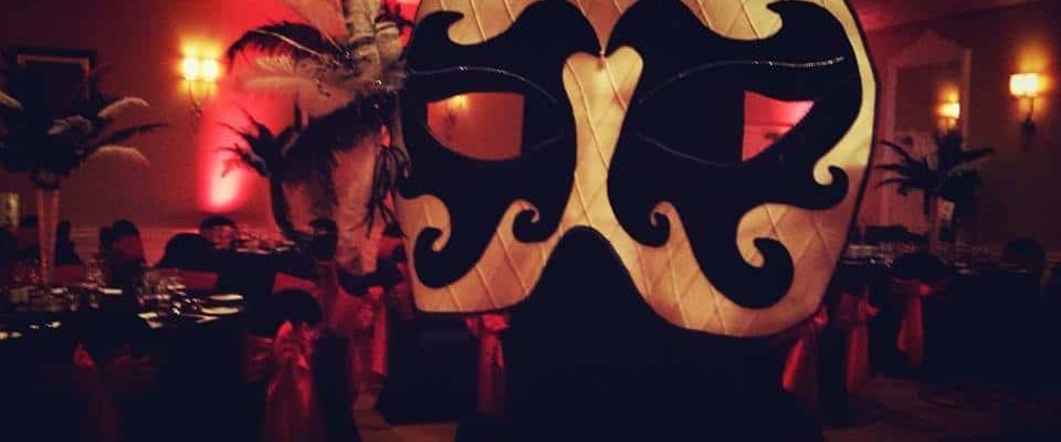 Moving-Masquerade-Mask Moving-Masquerade-Mask