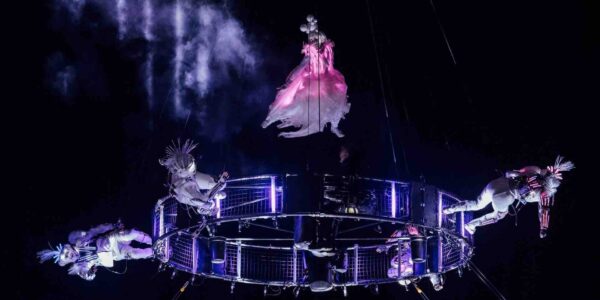 Performers-Gather-On-Aerial-Rigging