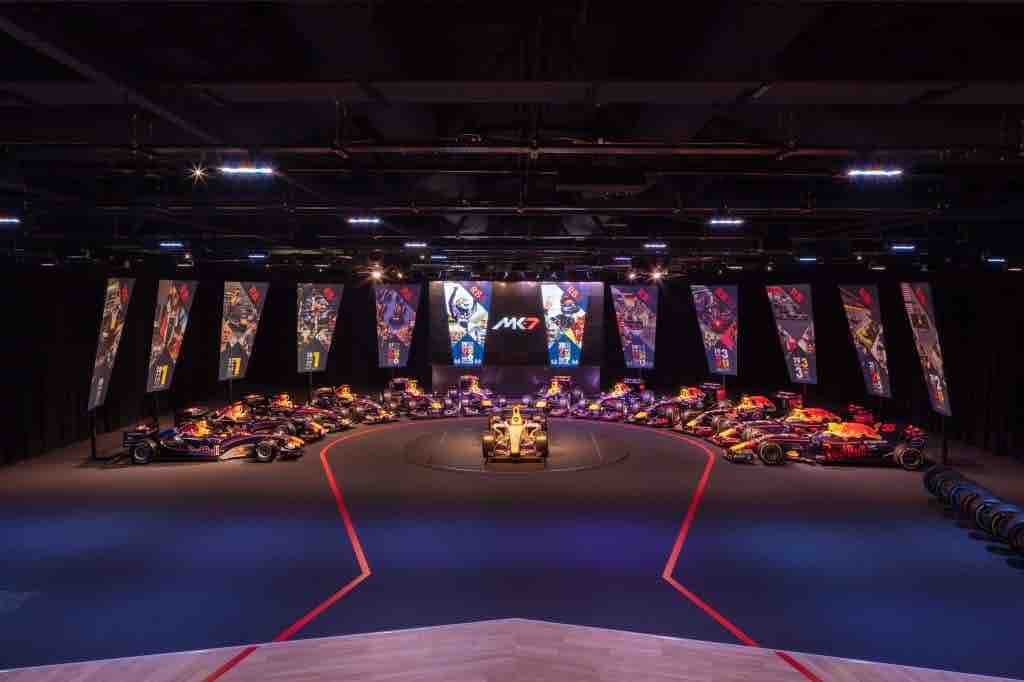 As a full scale event production agency we will source the perfect venue for your Chinese new year event.