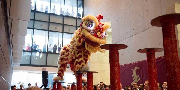 Chinese-new-year-balancing-lion