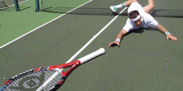 Comedy-Tennis-Player-Tennis-Court