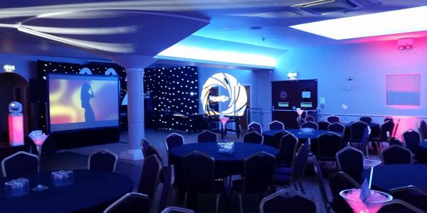 James-Bond-Themed-decorations-to-hire