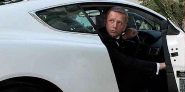 James-Bond-in-car-look-a-like