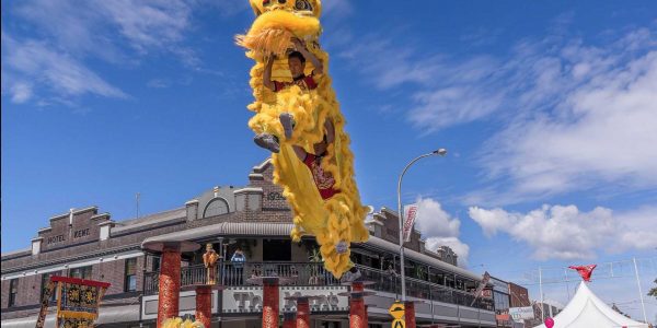 Jumping-lion-dancer