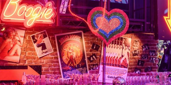 Valentines-dance-event-props