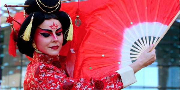 oriental-fan-dancer