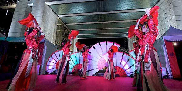 oriental-fan-dancers