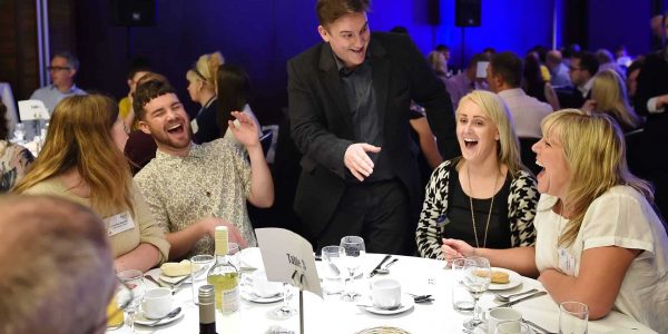 Gala Dinner Walkabout Magician
