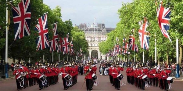 Marching-band-in-london