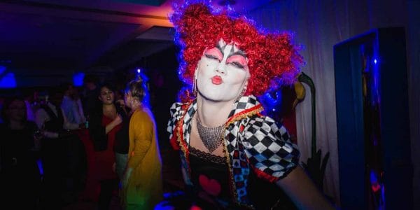 Red-queen-alice-in-wonderland-character-hire