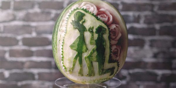 Valentines-proposal-food-carving