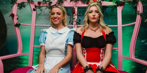 alice-and-the-red-queen-entertainers