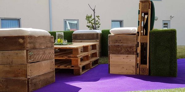 tennis-themed-seating-area
