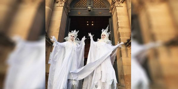 Ice-Queen-duo-stilt-winter-public-event