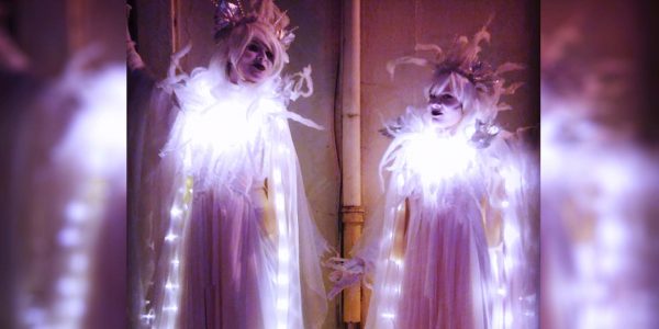 Ice-Queen-duo-stilt-winter-wonderland-event