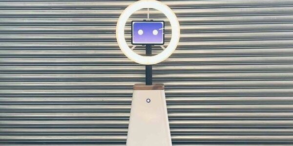 Robot-Photo-Pod-Launches