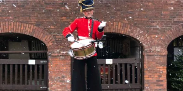 Toy-Soldier-Stilt-Walker-In-Snow