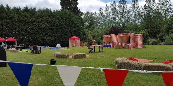 wild-west-prop-hire-for-family-fun-day