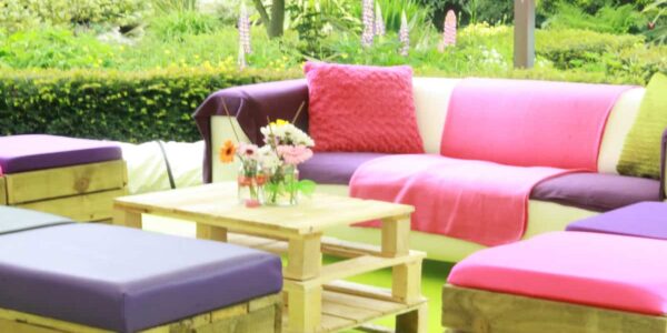 Festival-Party-Pallet-Furniture
