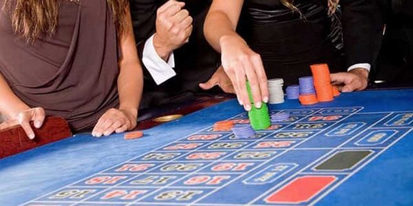 Roulette-Table-for-casino-themed-event