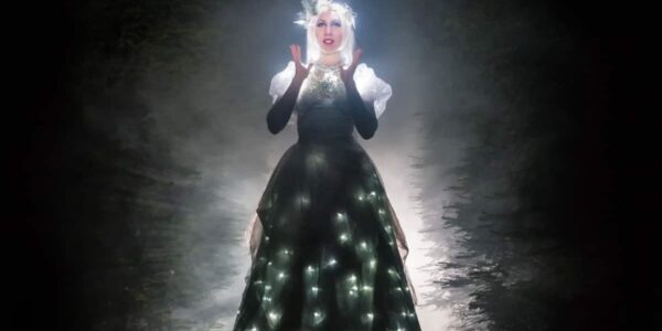 LED-Ice-Queen-Stilt-Performer