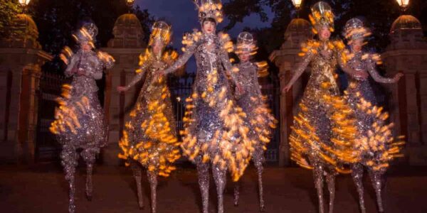 Christmas-Parade-Stilt-Walkers