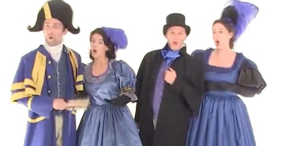 Christmas-Singers-In-Traditional-Outfits