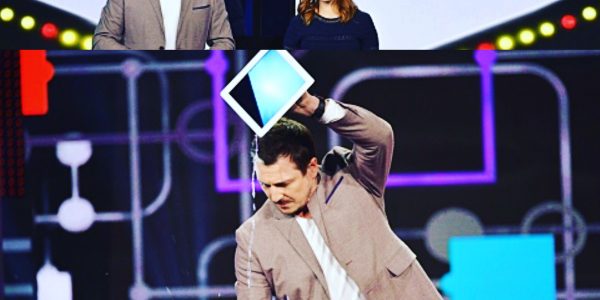 Ipad-magician-hire-Virtual-Events-Fool Us