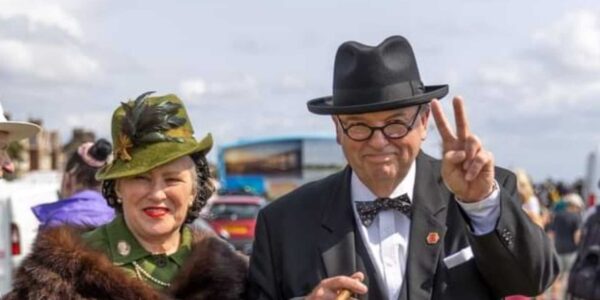 Mr-And-Mrs-Churchill-Lookalike-Impersonators