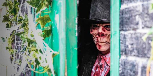 Spooky-Southport-Halloween-Actor