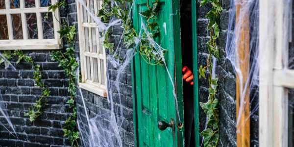 Spooky-Southport-Hand-Behind-Door