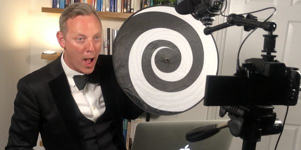 Book Paul the virtual magician