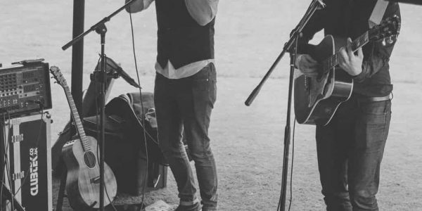 Duo-Musical-Performers-For-Hire