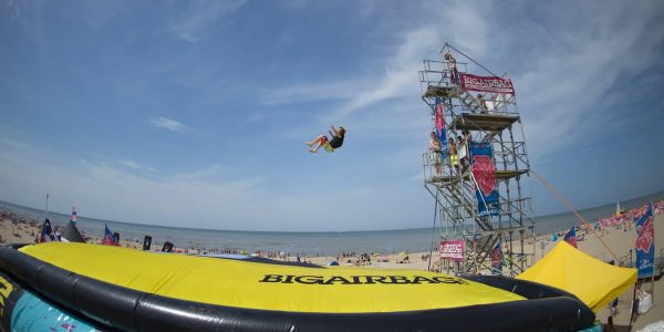 Extreme-Sports-Giant-Airbag