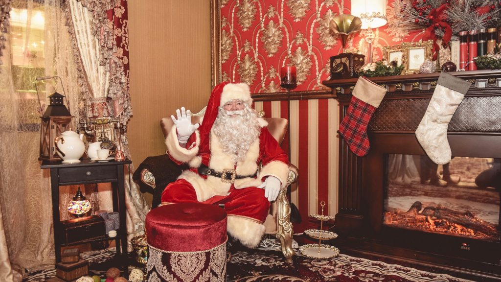 Our magical Santa's Grottos can be hired for Christmas Shopping Centre Events, Corporate parties and more.