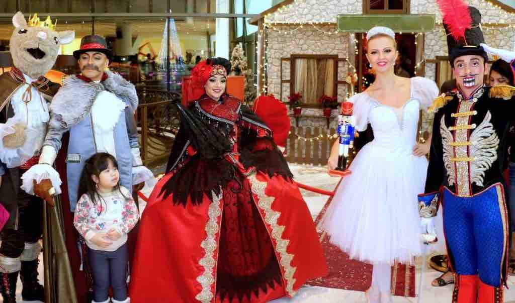 The Nutcracker Ballet Show for hire. Our Nutcracker walkabout characters are available to book for shopping centre events in London & the UK.