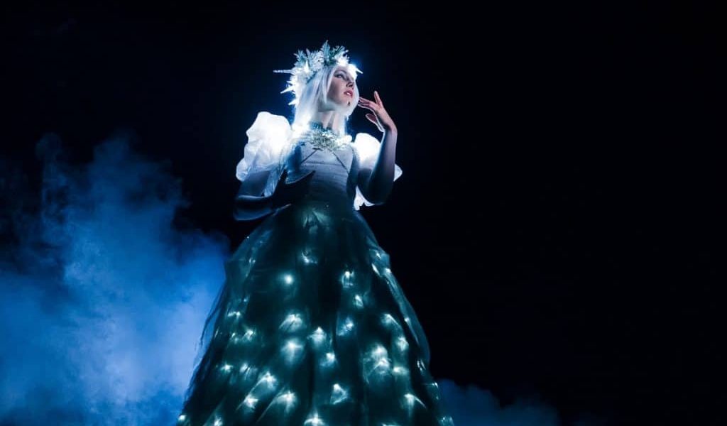 Stils Winter Themed Performers