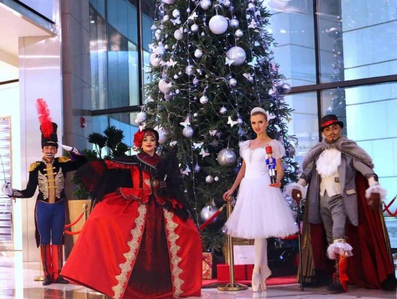 Winted Themed Entertainers and Performers