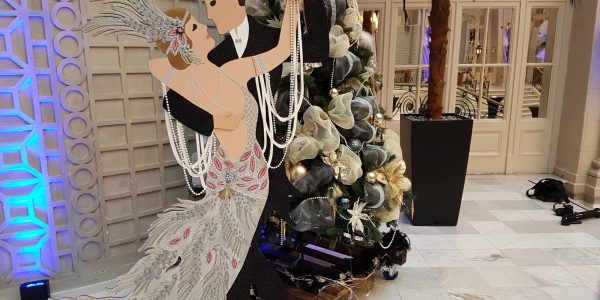 Roaring 20s Christmas Decor