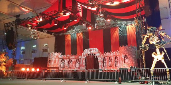 Bespoke-Halloween-Scare-Attraction-Stage
