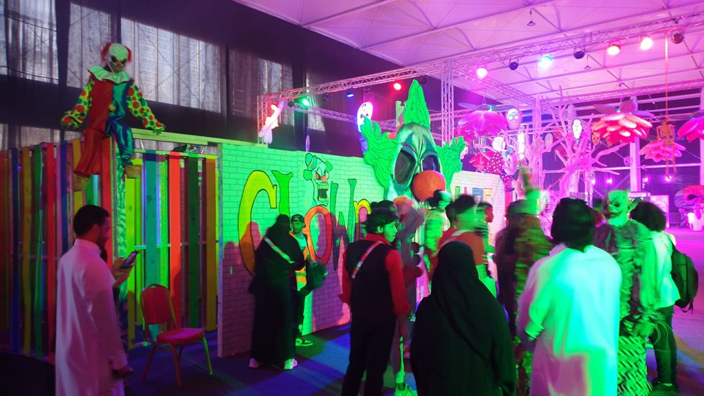 Clown maze entrance set design for Saudi Arabia's Horror Festival in Riyadh