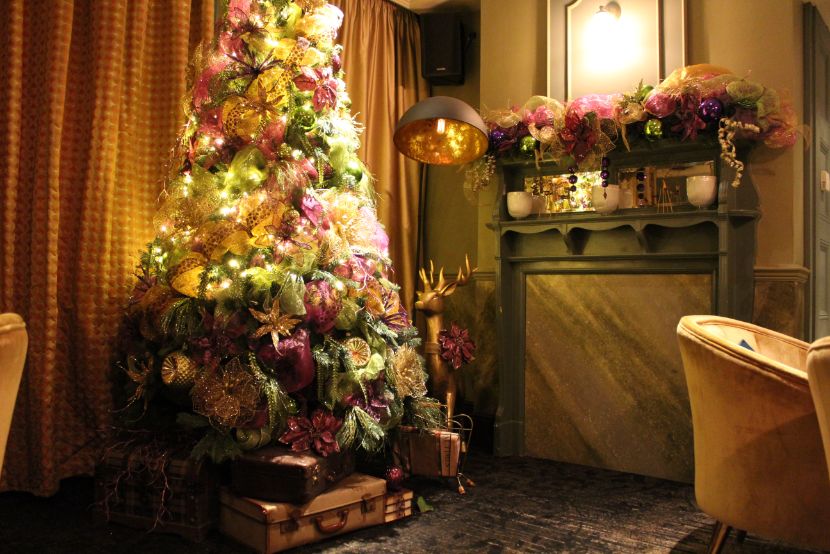 House Christmas Decorators