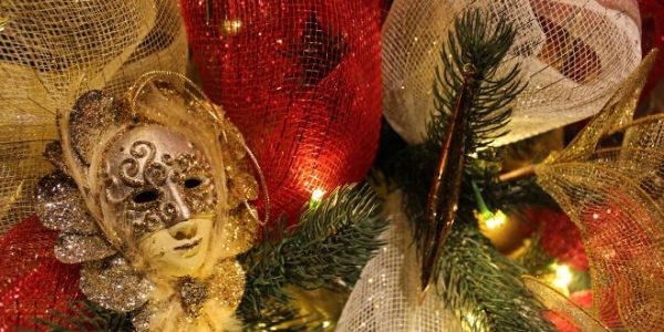 Designer Christmas tree hire