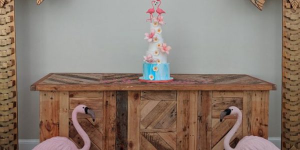 Rustic-Wooden-Bar-With-Decorations