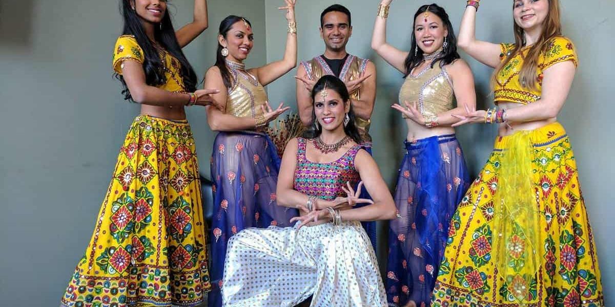 Bollywood-Dance-Group