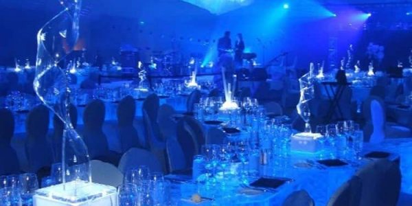 Crystal-Ribbon-Table-Centrepiece