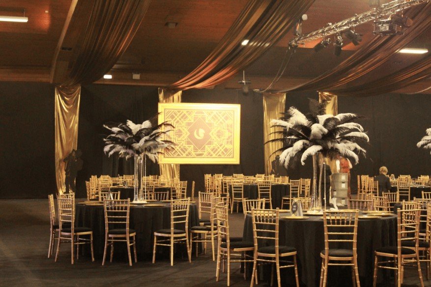 Gold-Wall-And-Ceiling-Draping