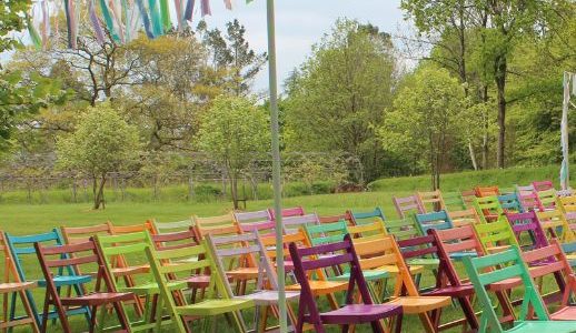 Multi-Coloured-Outdoor-Seating